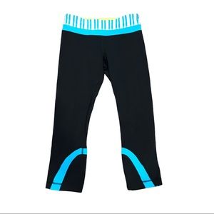Lululemon Run: Inspire Crop II Legging Black / Twin Stripe Spry Blue / Spry blue
